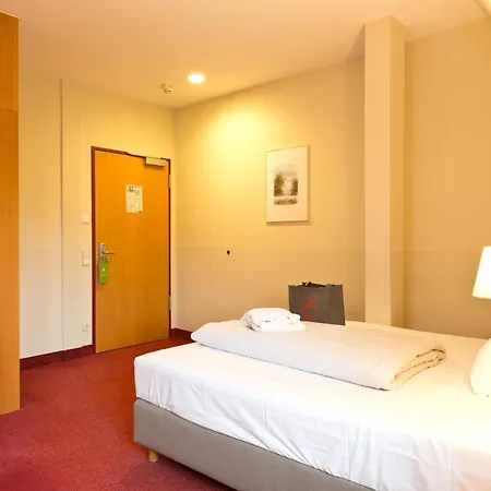 Amsee Hotel 4*