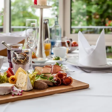 Amsee 4* Waren (Mueritz)